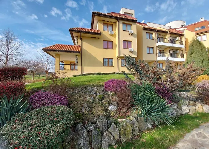 оазис бийч Апартамент *