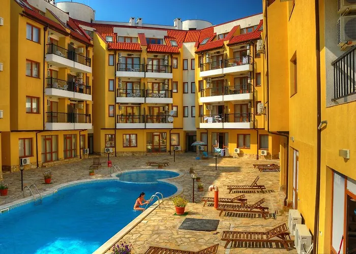 Апартамент оазис бийч Камчия